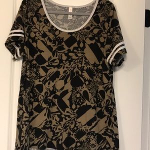 Varsity sleeve xl classic from Lularoe